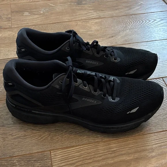 Brooks | Shoes | Brooks Mens Ghost 5 113931d020 Black  display picture 1